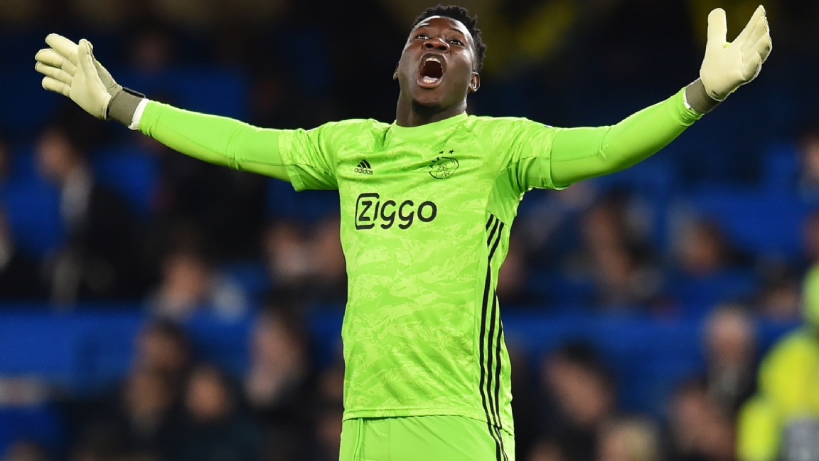 ‘Ajax ziet opvolger van André Onana in de Ligue 1 uitblinken’
