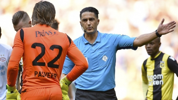 belasting Concentratie Ongemak Willem II en Ajax treffen bekende scheidsrechter in bekerfinale