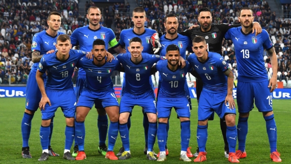 Waarom is het nieuwe shirt Italië niet blauw